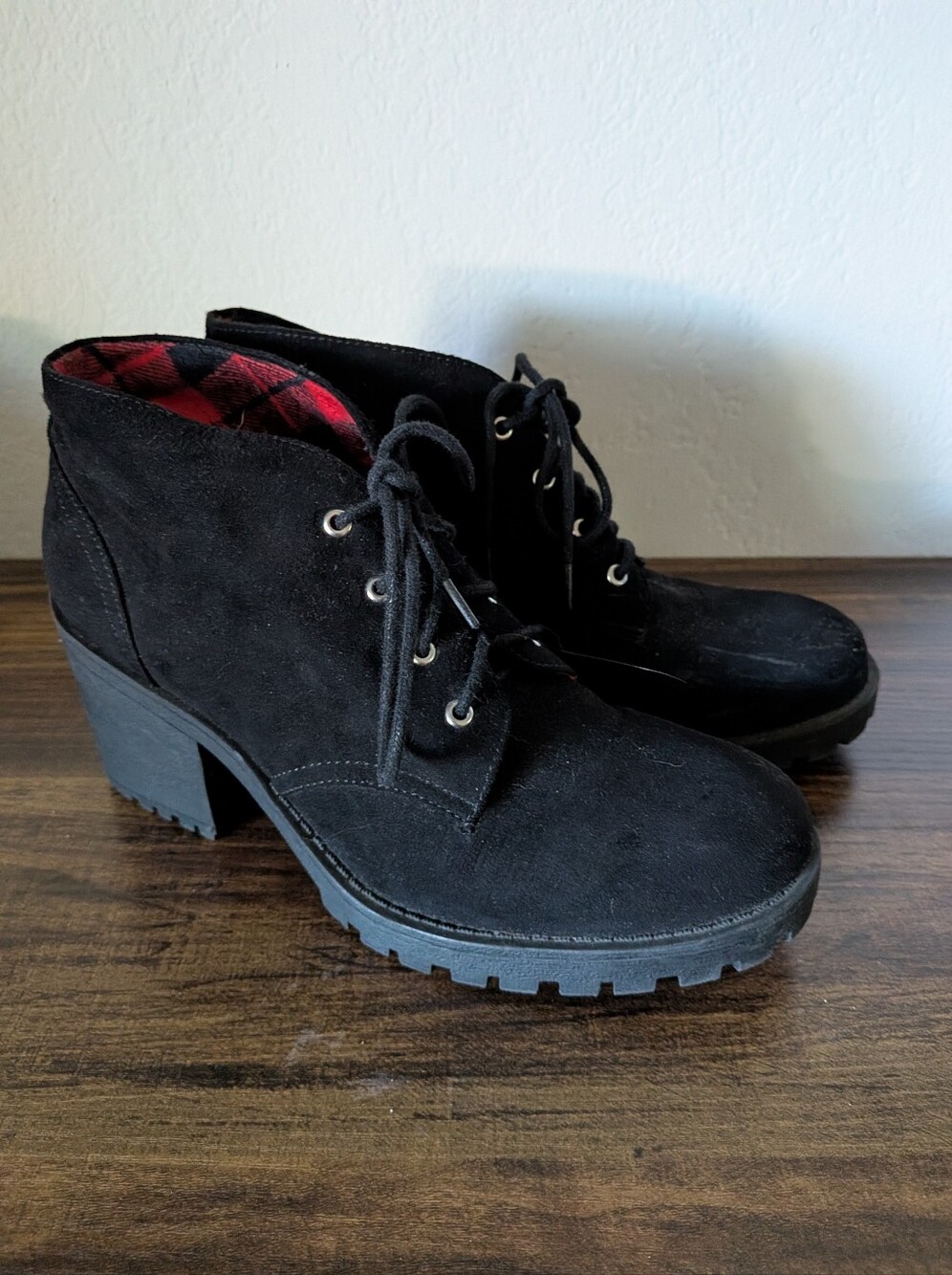 American Rag Cie Areaghan Ankle Booties
